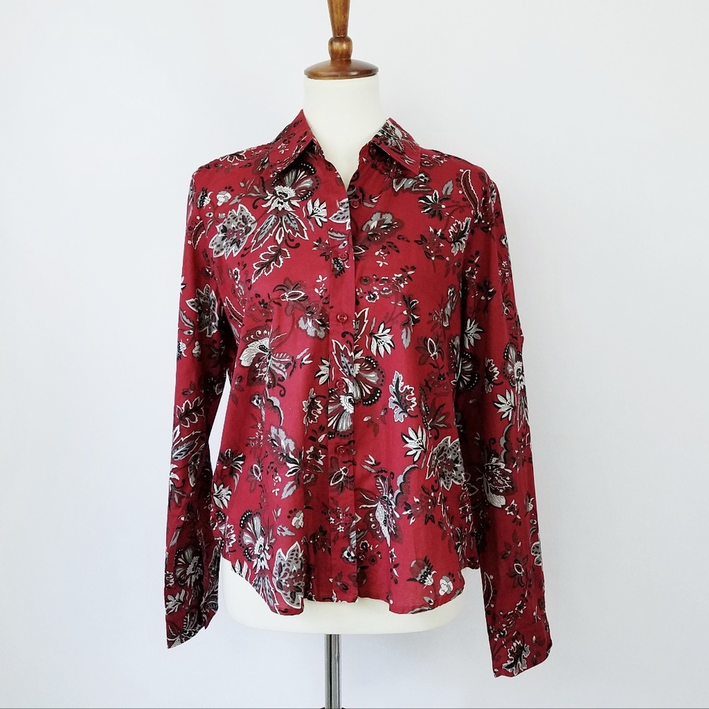 LIZ & CO. Red & Black Floral Button Down Blouse